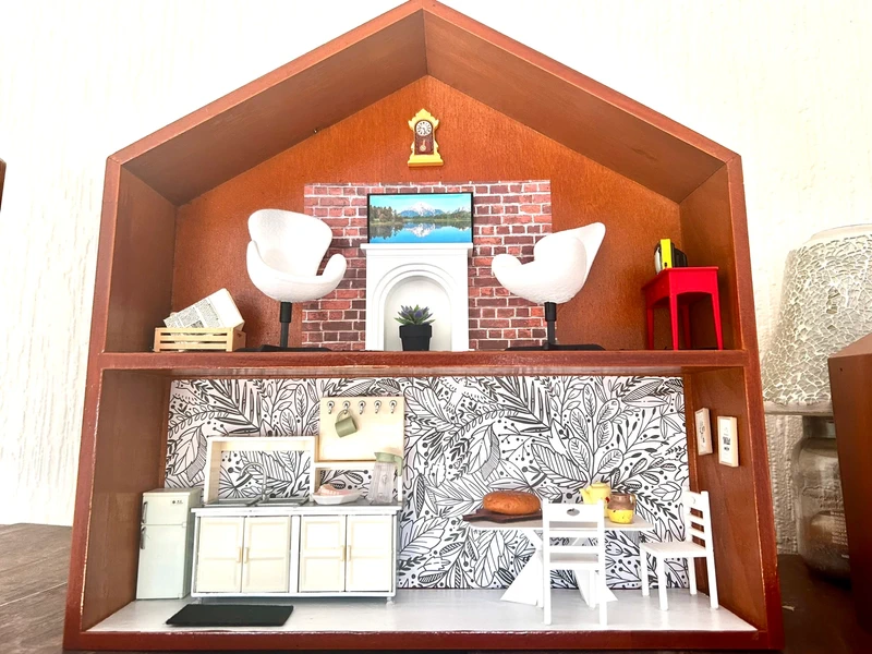 2 storey mini room setting — photo 5