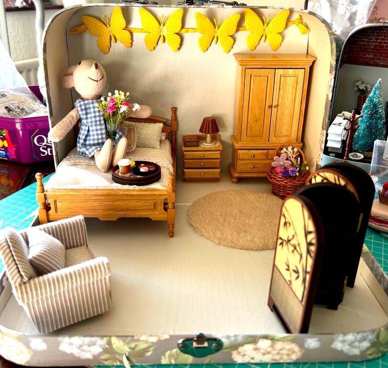 Breakfast in Bed Maileg Mouse or garden fairy Scene in a Suitcase — photo 3
