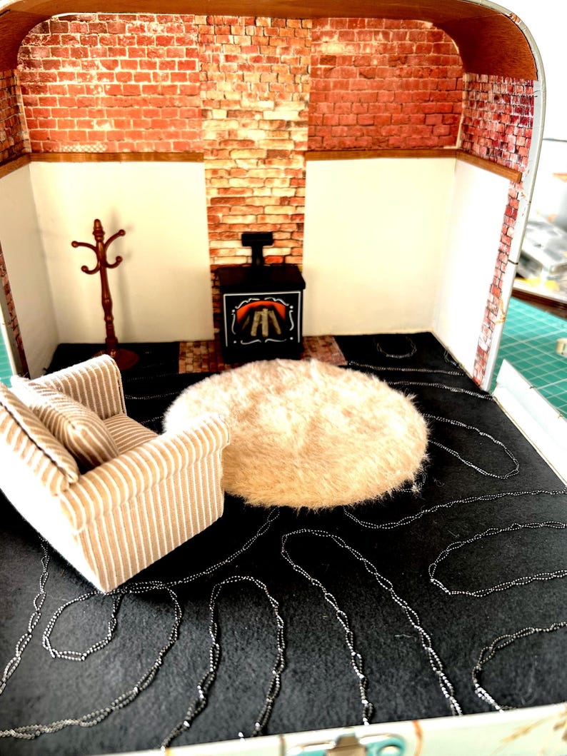 Cosy Lounge Fire with Double Bass Scene in a Suitcase with Maileg Mouse. — photo 6