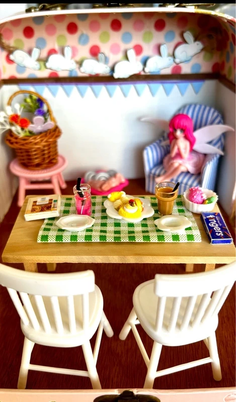 Fairy afternoon tea Scene in a Suitcase — photo 5