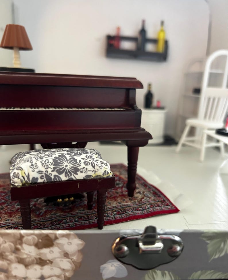 Piano Lounge Scene in a Suitcase for Maileg Mouse — photo 4