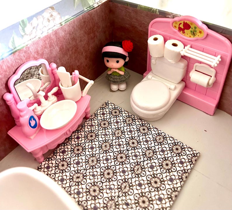Traditional Bathroom Scene in a Suitcase or a Fairy or Little Lady — photo 2